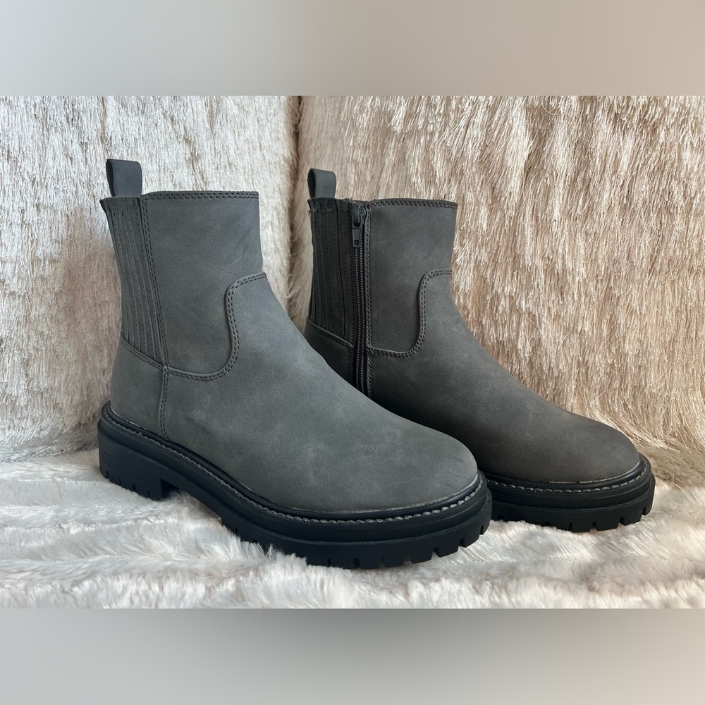 NWOT TIME and TRU Memory Foam Grey Waterproof Boots